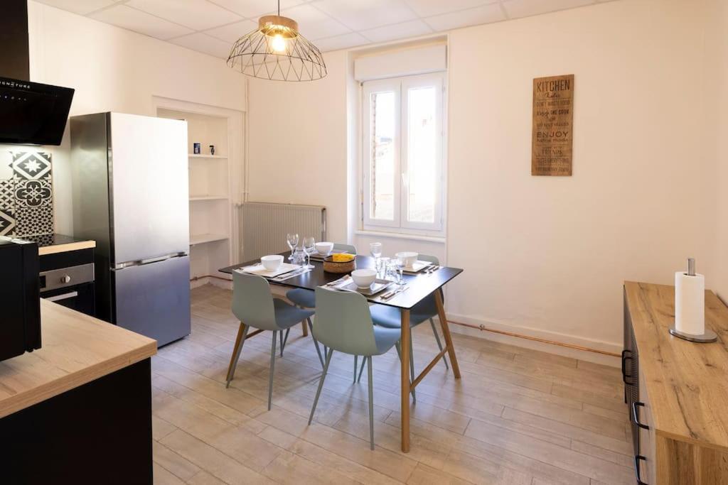 Le Cosy C - T2 Tout Equipe - Centre-Ville Gare Montluçon Dış mekan fotoğraf